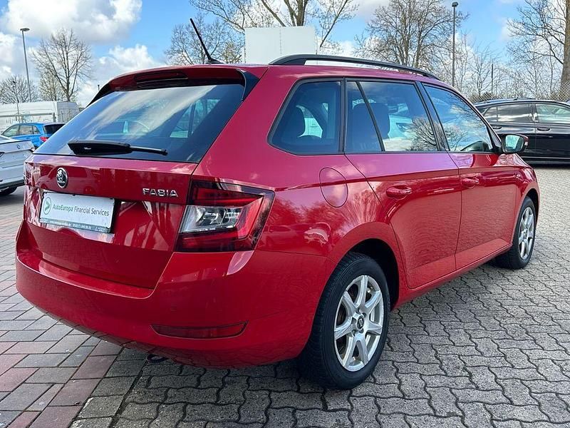 Gebraucht Skoda Fabia Soleil 95 PS (69 kW) 2019 Rot Kombi