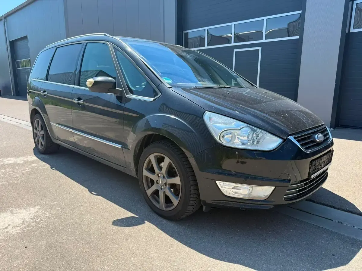 Gebraucht Ford Galaxy Titanium 200 PS (147 kW) 2011 Schwarz Van / Kleinbus
