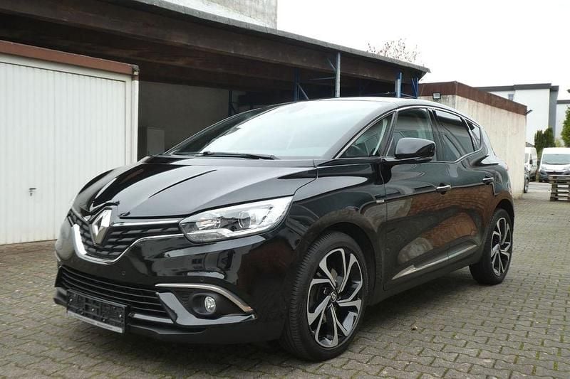 Schwarz Gebraucht 2017 Renault Scénic IV Bose Edition Van / Kleinbus | 10.900 € (Fairer Preis) - Bild 1/4