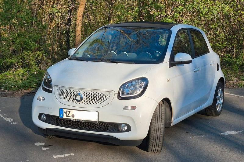 Gebraucht Smart ForFour Passion 71 PS (52 kW) 2015 Weiß Kleinwagen