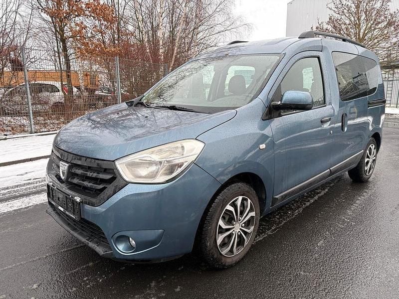 Blau Gebraucht 2013 Dacia Dokker Van / Kleinbus | 4.500 € (Guter Preis) - Bild 1/4