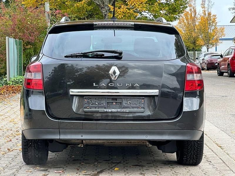 Gebraucht Renault Laguna III Dynamique 110 PS (80 kW) 2011 Schwarz Limousine