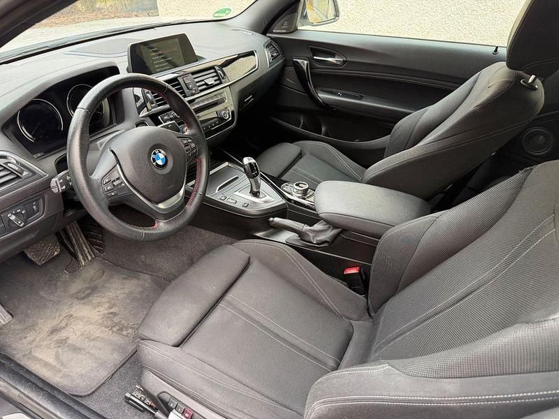 Gebraucht BMW 220 Sport Line 184 PS (135 kW) 2018 Weiß Cabrio