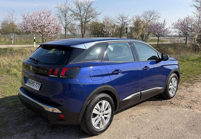 Gebraucht Peugeot 3008 Active 131 PS (96 kW) 2018 Blau SUV