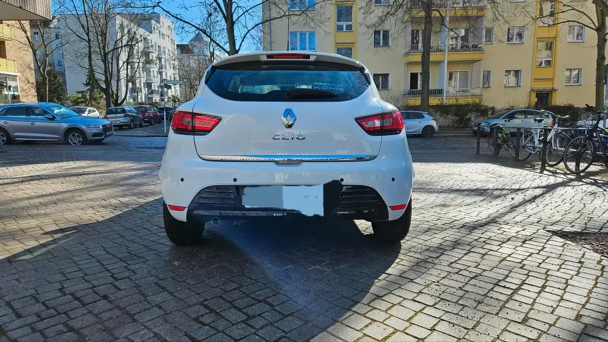 Gebraucht Renault Clio IV LIMITED 73 PS (53 kW) 2018 Weiß Limousine