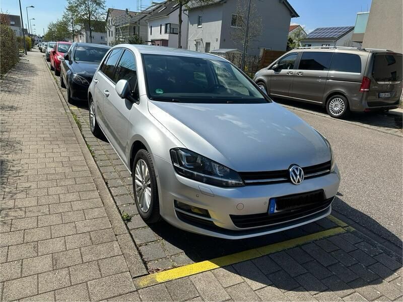 Silber Gebraucht 2014 VW Golf VII Cup Limousine | 9.500 € (Guter Preis) - Bild 1/4