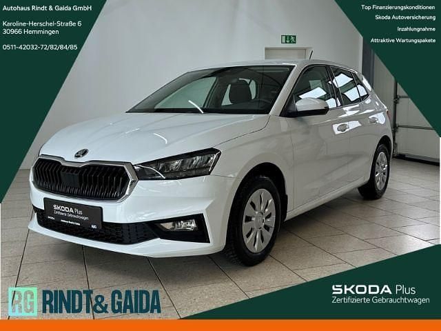 Weiss Gebraucht 2024 Skoda Fabia Selection Kleinwagen | 19.399 € (Guter Preis) - Bild 1/4