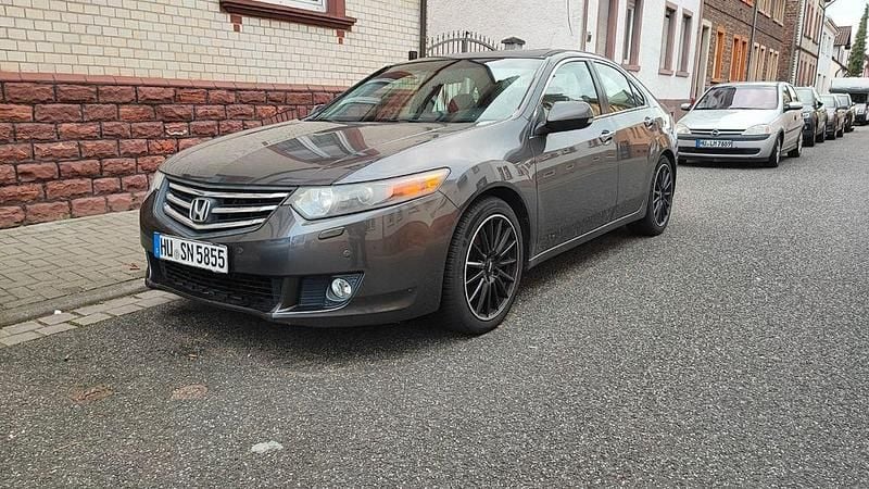 Grau Gebraucht 2008 Honda Accord Executive Limousine | 5.300 € (Guter Preis) - Bild 1/4