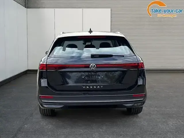 Gebraucht VW Passat Business 150 PS (110 kW) 2025 (grenadillschwarz meta.../schwarz) Kombi