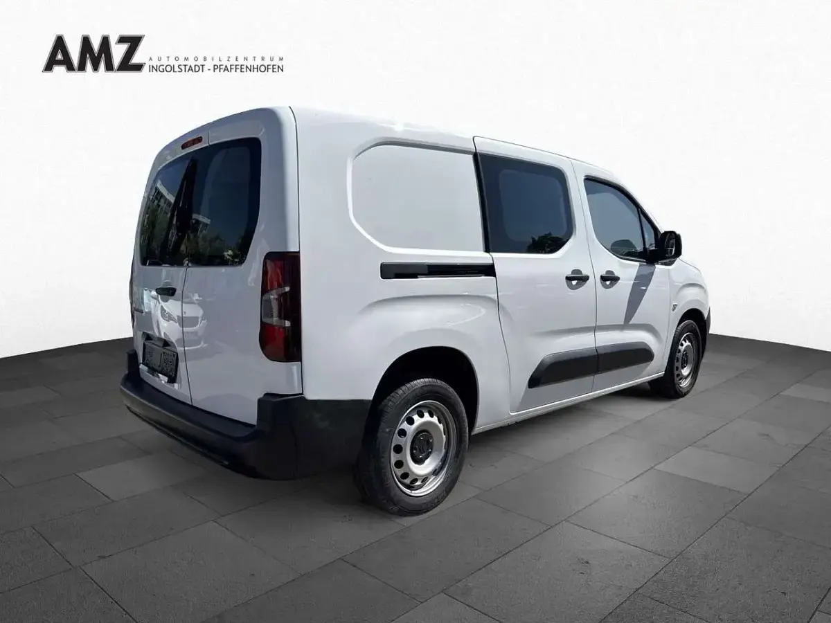 Gebraucht Citroën Berlingo 102 PS (75 kW) 2022 Weiß Van / Kleinbus