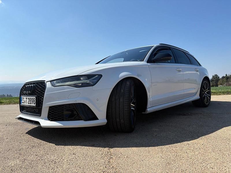 Weiß Gebraucht 2018 Audi RS6 Performance Kombi | 75.000 € (Fairer Preis) - Bild 1/4