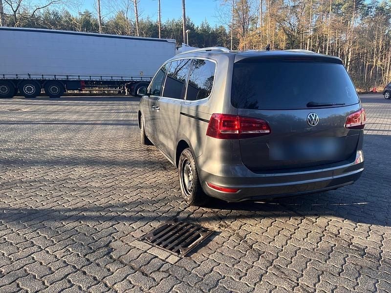 Gebraucht VW Sharan 150 PS (110 kW) 2017 Grau Van / Kleinbus