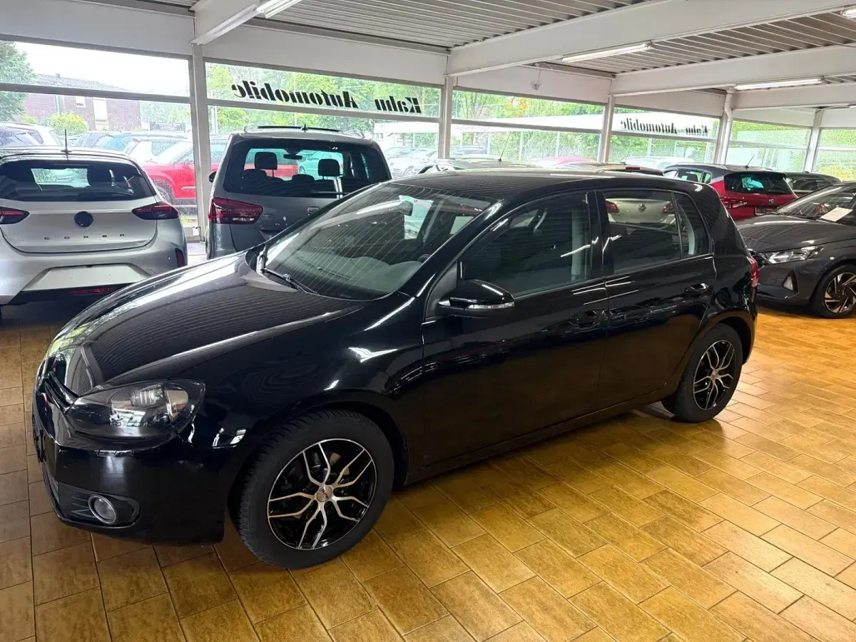 Gebraucht VW Golf VI Trendline 102 PS (75 kW) 2009 Schwarz Kleinwagen