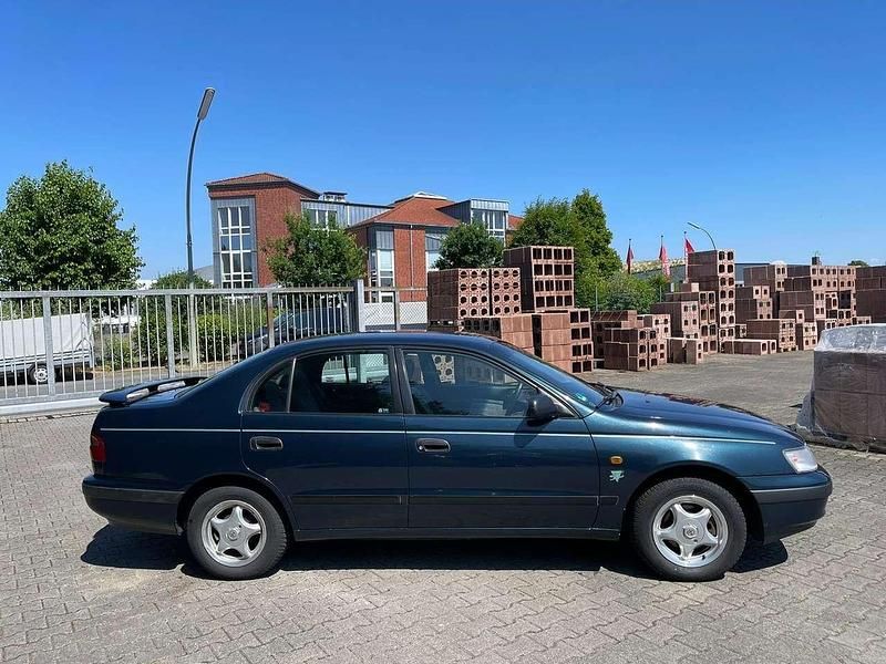 Gebraucht 1994 Toyota Carina Limousine | 2.900 € - Bild 1/4