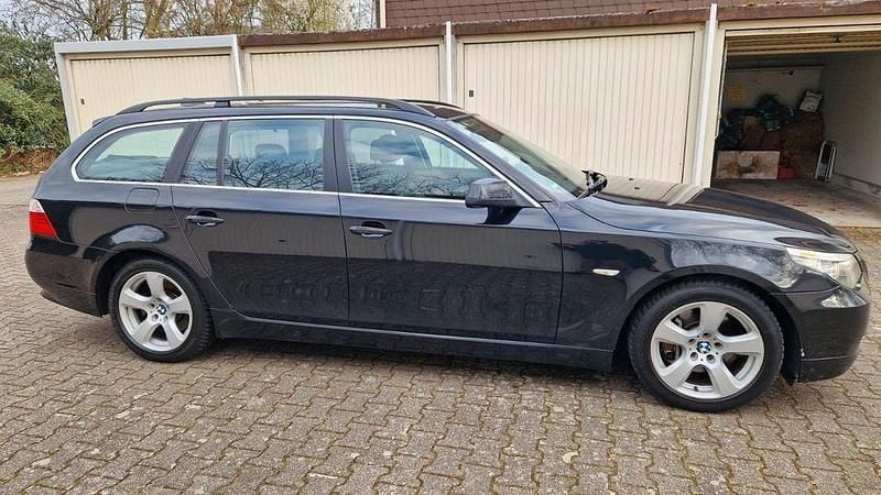 Gebraucht BMW 525 Performance 218 PS (160 kW) 2010 Schwarz Limousine