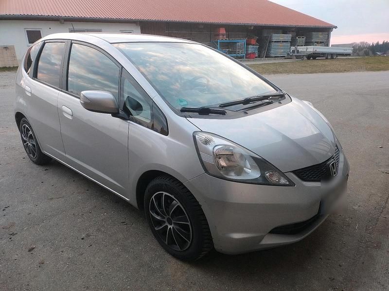 Gebraucht Honda Jazz 99 PS (72 kW) 2009 Silber Kleinwagen