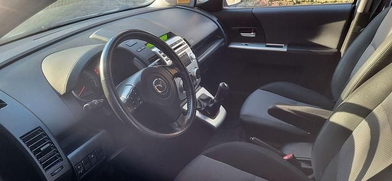 Gebraucht Mazda 5 Comfort 116 PS (85 kW) 2005 Silber Van / Kleinbus
