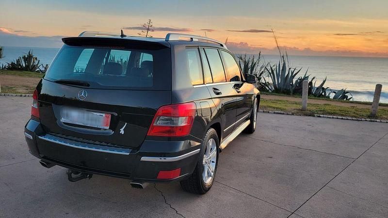 Schwarz Gebraucht 2008 Mercedes GLK320 SUV | 6.800 € (Fairer Preis) - Bild 1/4