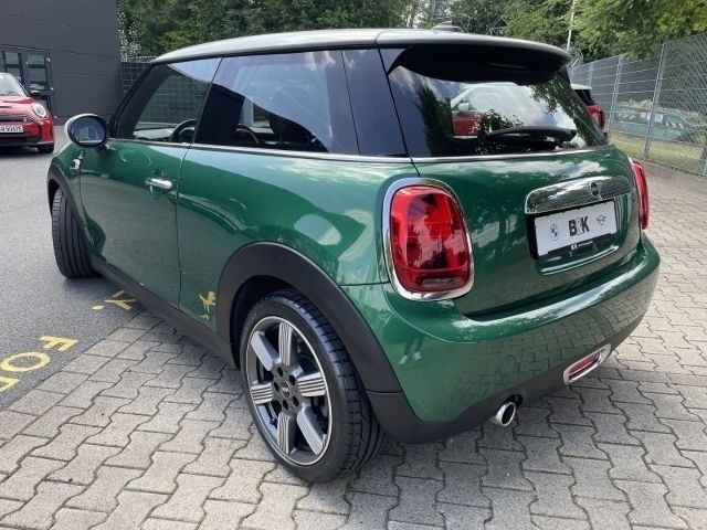 Gebraucht Mini Cooper 136 PS (100 kW) 2019 Grün metallic british racing green iv metallicgrün Kleinwagen