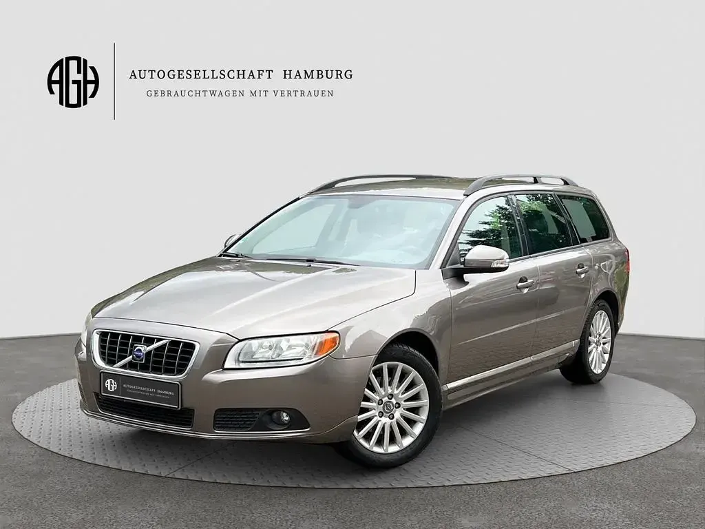 Gebraucht Volvo V70 Momentum 145 PS (106 kW) 2008 Grau Kombi