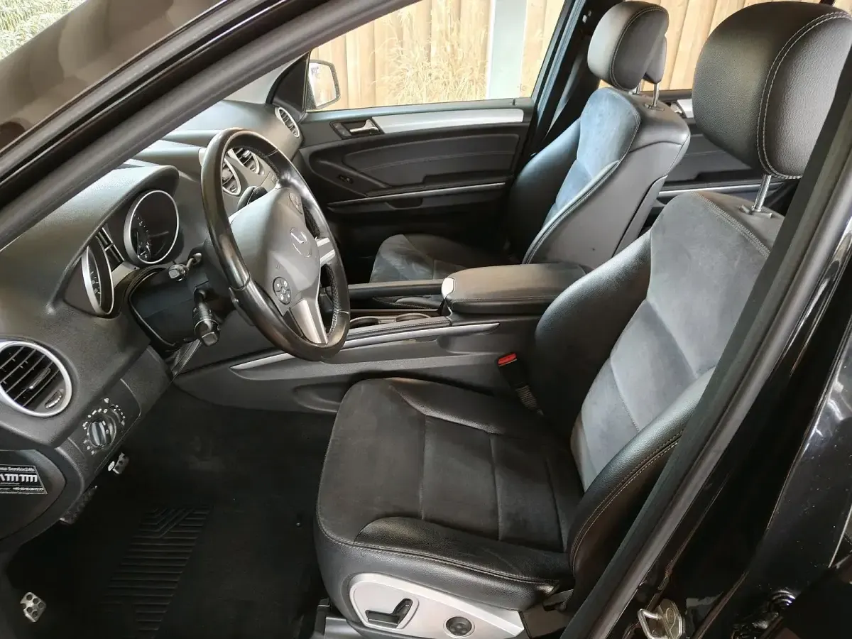 Gebraucht Mercedes ML350 204 PS (150 kW) 2010 Schwarz SUV