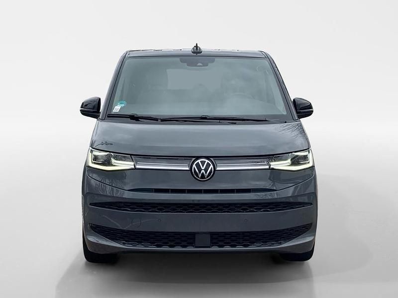 Second-hand VW Multivan Edition 150 CP (110 kW) 2024 Gri Monovolum