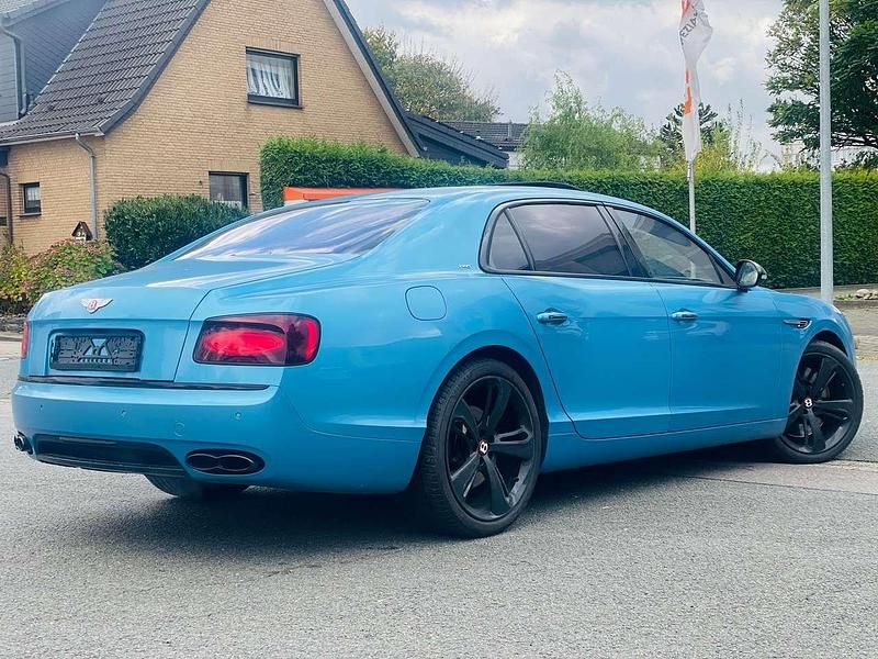 Gebraucht Bentley Continental GT Mulliner 528 PS (388 kW) 2018 Kingfisher blue Limousine