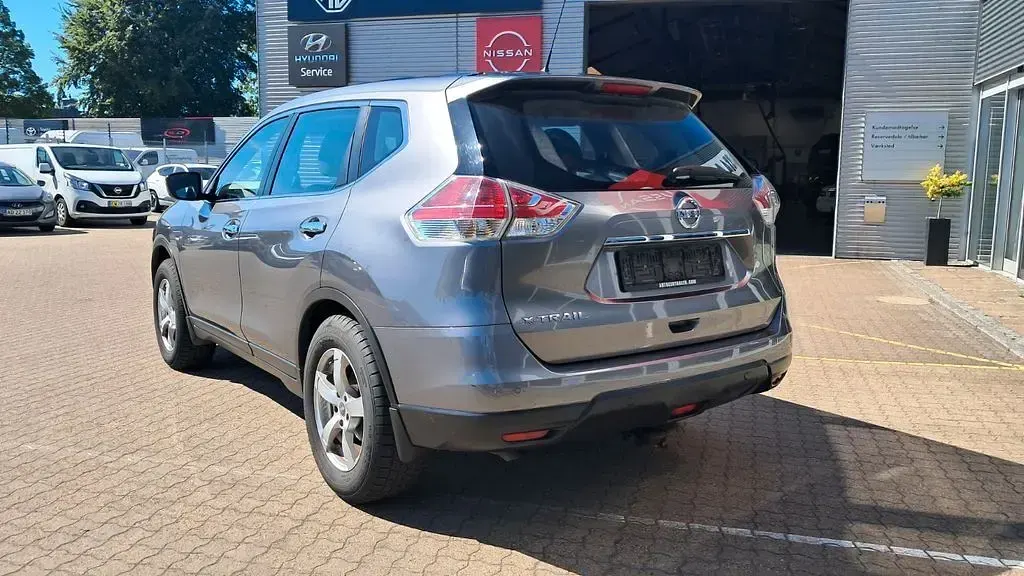 Gebraucht Nissan X-Trail Visia 131 PS (96 kW) 2015 Grau SUV