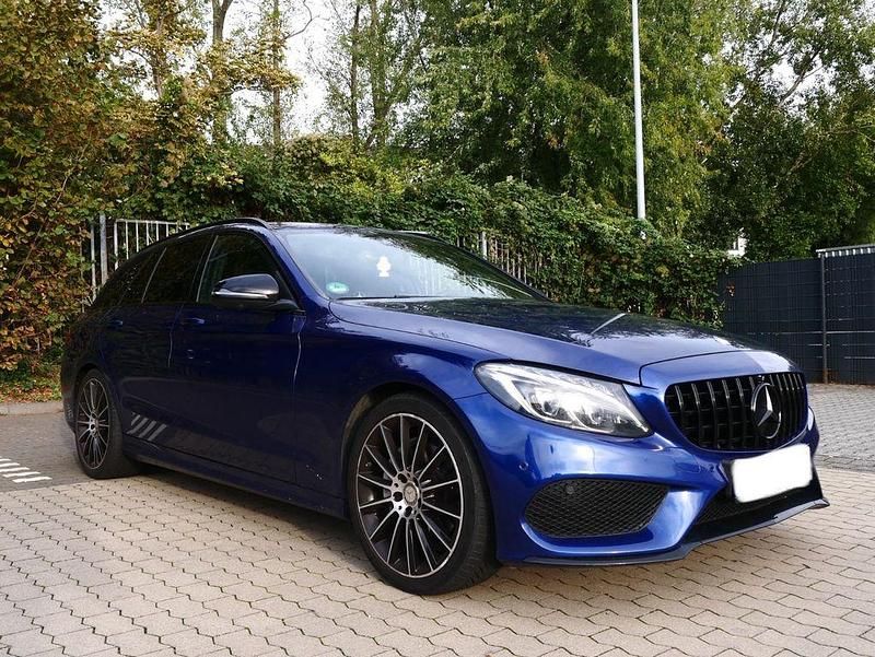 Blau Gebraucht 2016 Mercedes C220 AMG line Kombi | 15.200 € (Fairer Preis) - Bild 1/4