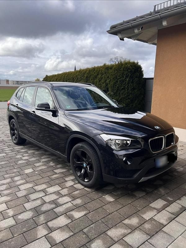 Second-hand BMW X1 184 CP (135 kW) 2013 Negru SUV
