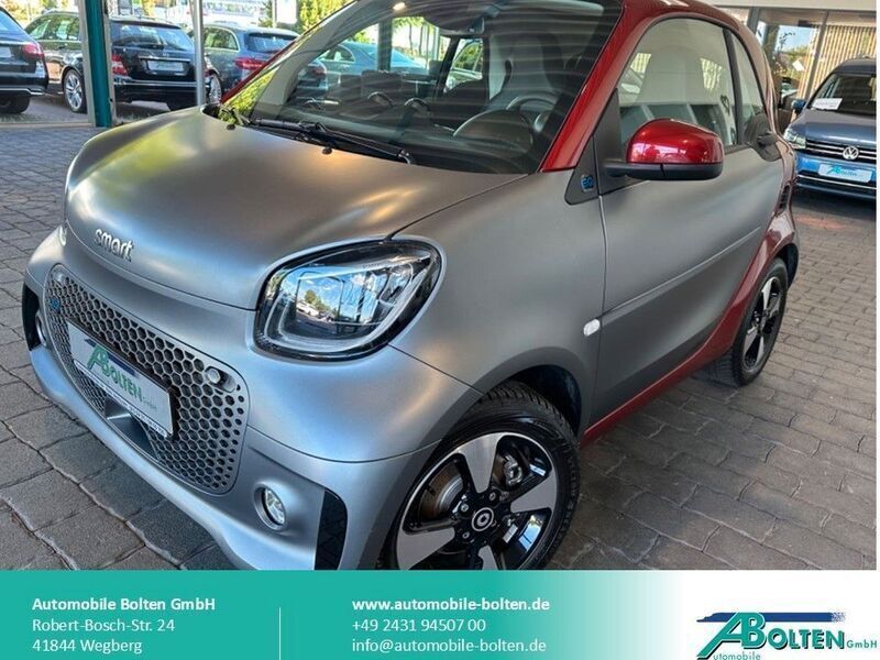 Grau Gebraucht 2024 Smart ForTwo Electric Drive Coupé | 15.890 € (Etwas zu teuer) - Bild 1/4