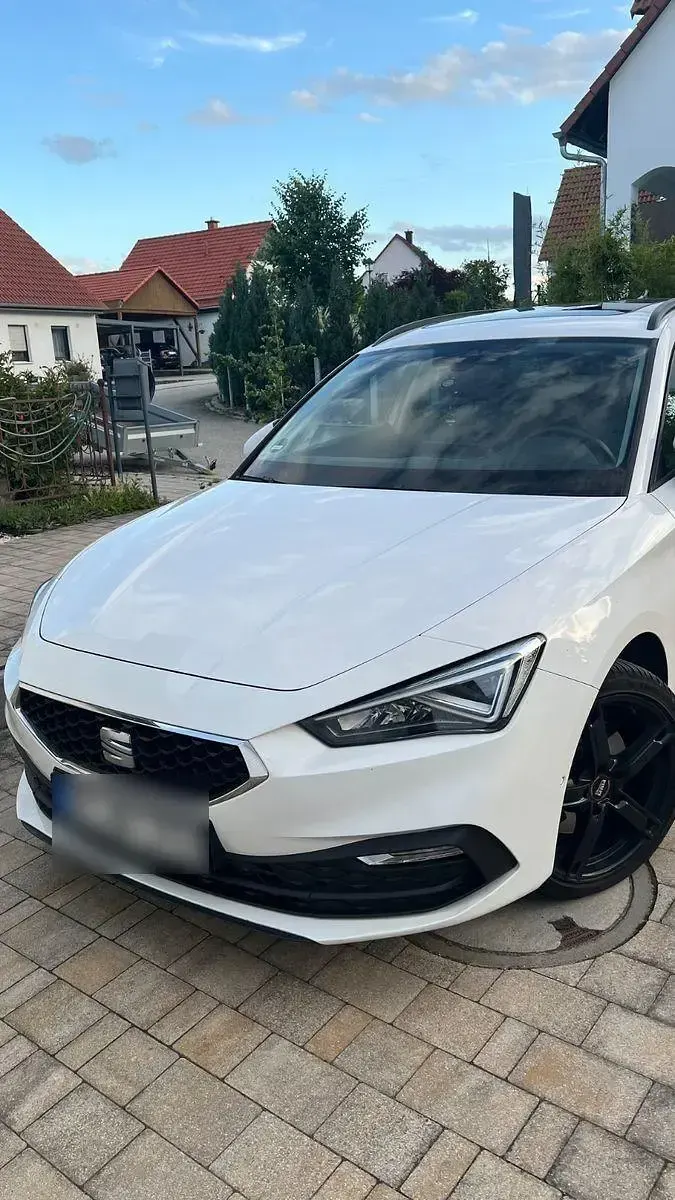 Gebraucht Seat Leon ST Beats 150 PS (110 kW) 2021 Weiß Kombi