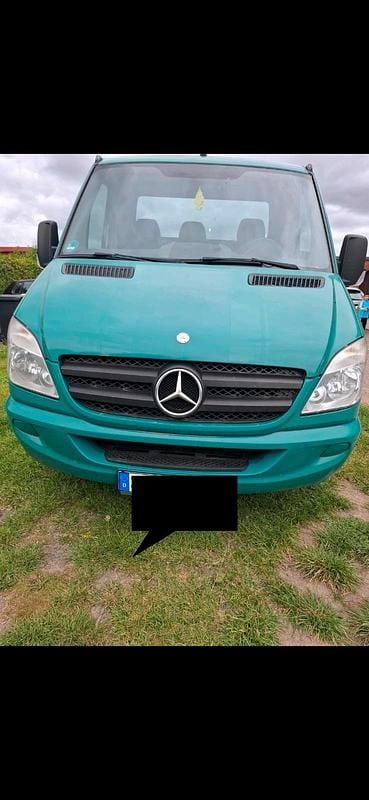 Gebraucht Mercedes Sprinter 163 PS (119 kW) 2011 Grün Van