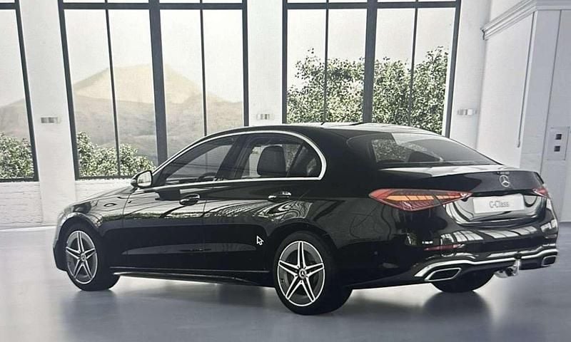 Schwarz Gebraucht 2023 Mercedes C180 Limousine | 44.990 € - Bild 1/4