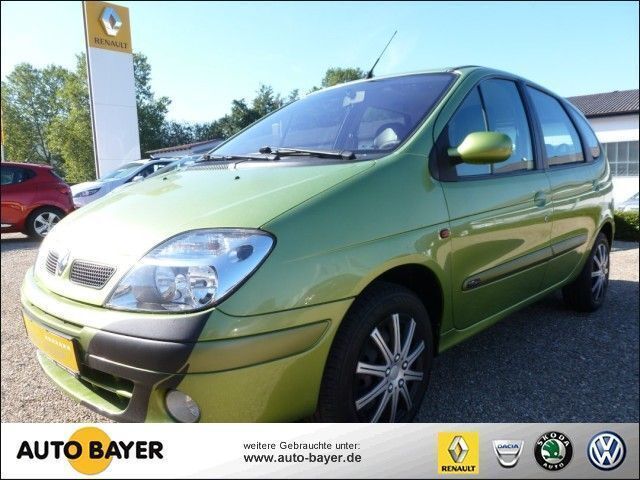 Gebraucht Renault Scénic Expression 107 PS (78 kW) 2002 Grün metallic Van / Kleinbus
