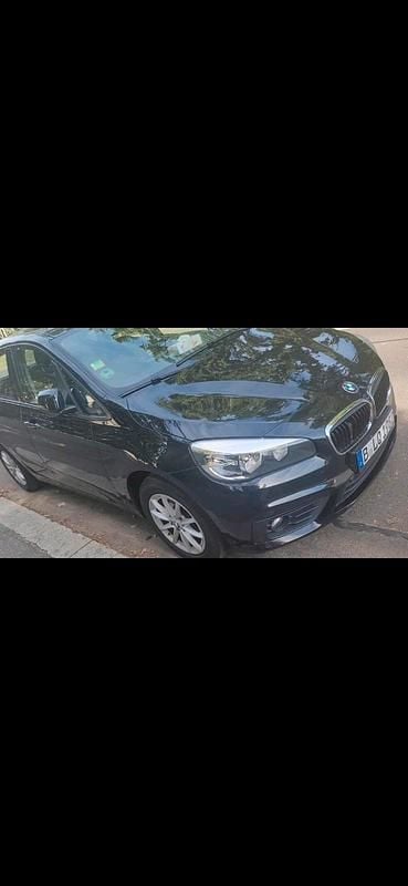 Schwarz Gebraucht 2016 BMW 216 Active Tourer Van / Kleinbus | 7.500 € (Superpreis) - Bild 1/4