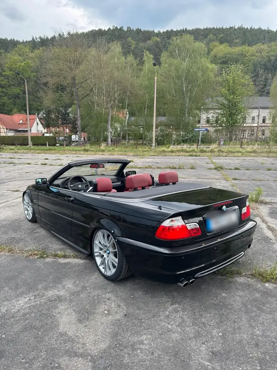 Gebraucht BMW 330 Cabriolet Performance 231 PS (169 kW) 2001 Schwarz Cabrio