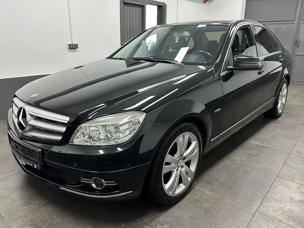 Gebraucht Mercedes C250 Avantgarde 204 PS (150 kW) 2009 Schwarz Limousine