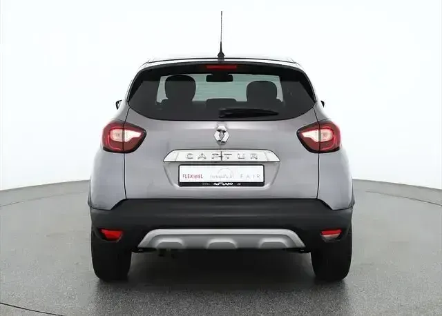 Gebraucht Renault Captur Intens 150 PS (110 kW) 2019 Grau SUV