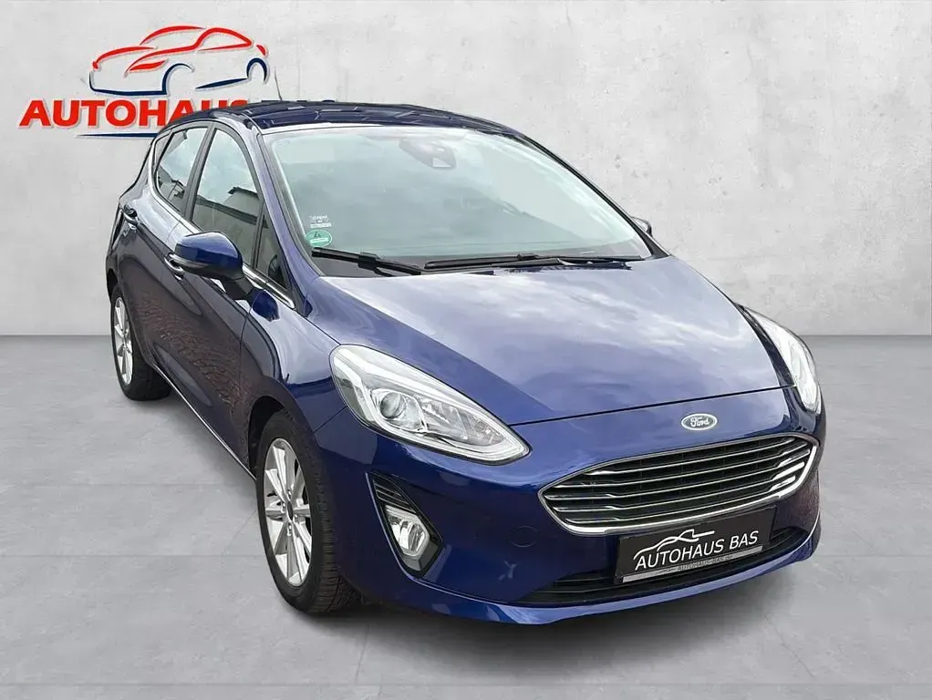 Gebraucht Ford Fiesta Titanium 101 PS (74 kW) 2018 Blau Kleinwagen