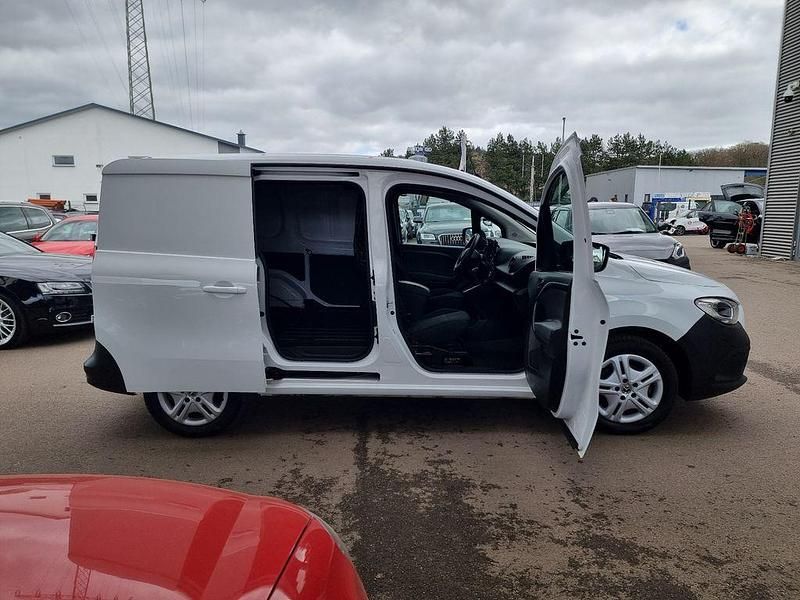 Gebraucht Mercedes eCitan 89 kW (122 PS) 2024 Weiß Van / Kleinbus