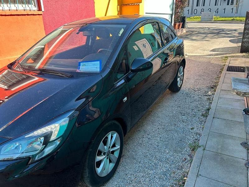 Gebraucht Opel Corsa 90 PS (66 kW) 2018 Schwarz Kleinwagen