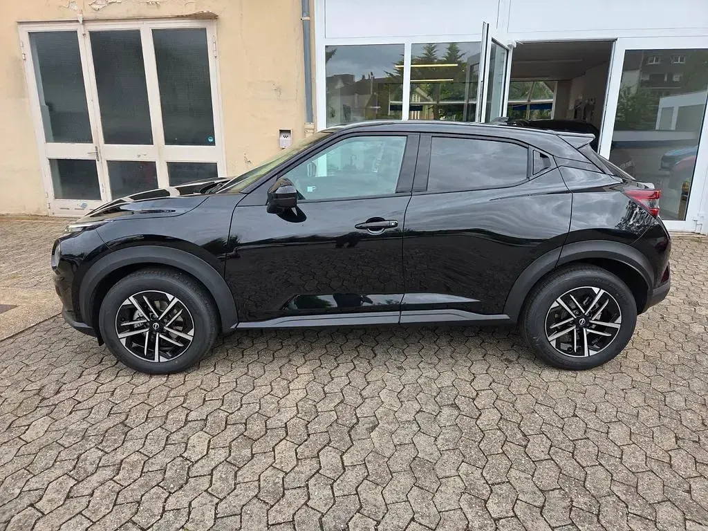 Gebraucht Nissan Juke N-Connecta 114 PS (83 kW) 2026 Pearlblack SUV