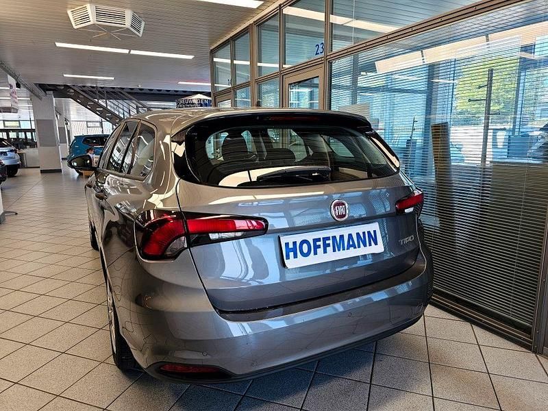 Gebraucht Fiat Tipo 120 PS (88 kW) 2019 Graumet. (metallic) Kombi