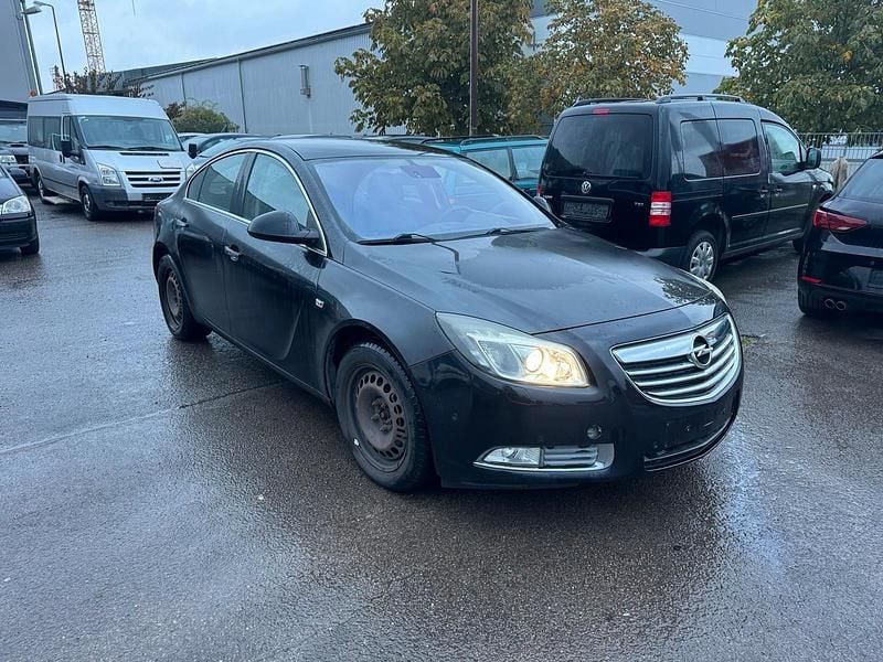 Schwarz Gebraucht 2010 Opel Insignia Limousine | 4.990 € (Superpreis) - Bild 1/4