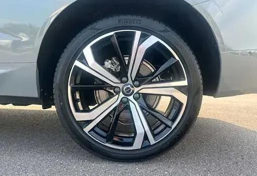 Gebraucht Volvo XC60 Plus 407 PS (299 kW) 2025 Grau SUV