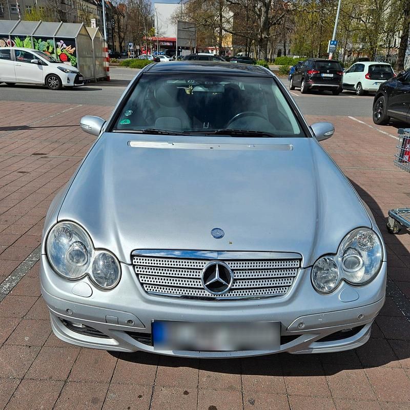 Gebraucht Mercedes C200 163 PS (119 kW) 2005 Silber Coupé