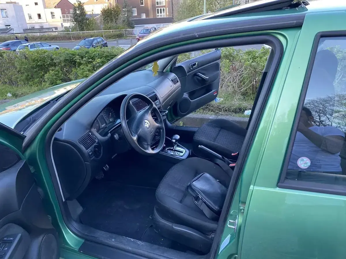 Gebraucht VW Golf IV 102 PS (75 kW) 2000 Limousine