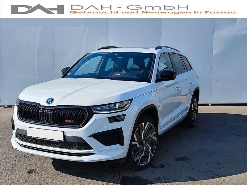 Weiß Gebraucht 2023 Skoda Kodiaq RS SUV | 42.990 € (Guter Preis) - Bild 1/4