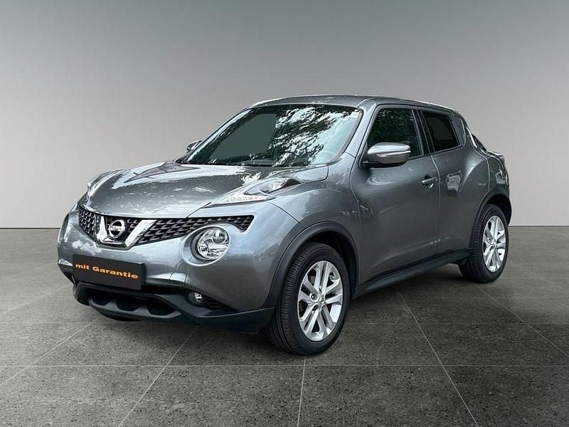 Grau Gebraucht 2016 Nissan Juke N-Connecta SUV | 7.990 € (Fairer Preis) - Bild 1/4